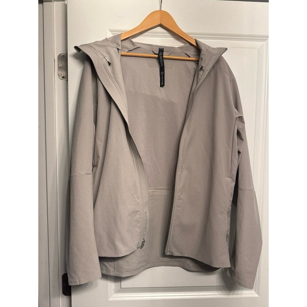 lululemon men’s pace breaker jacket - large